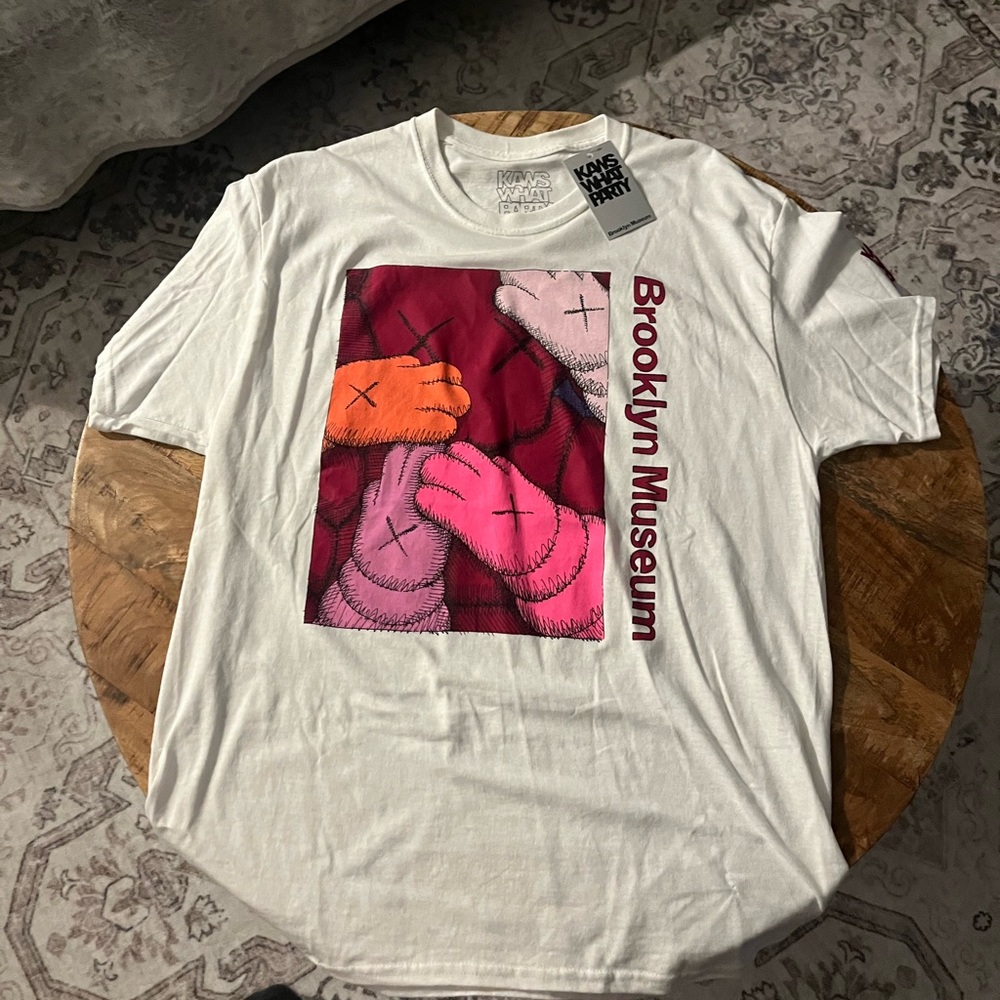 Kaws never worn tee shirt
